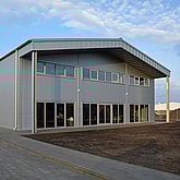 Kravas mašīnu serviss ar ofisu - Riga